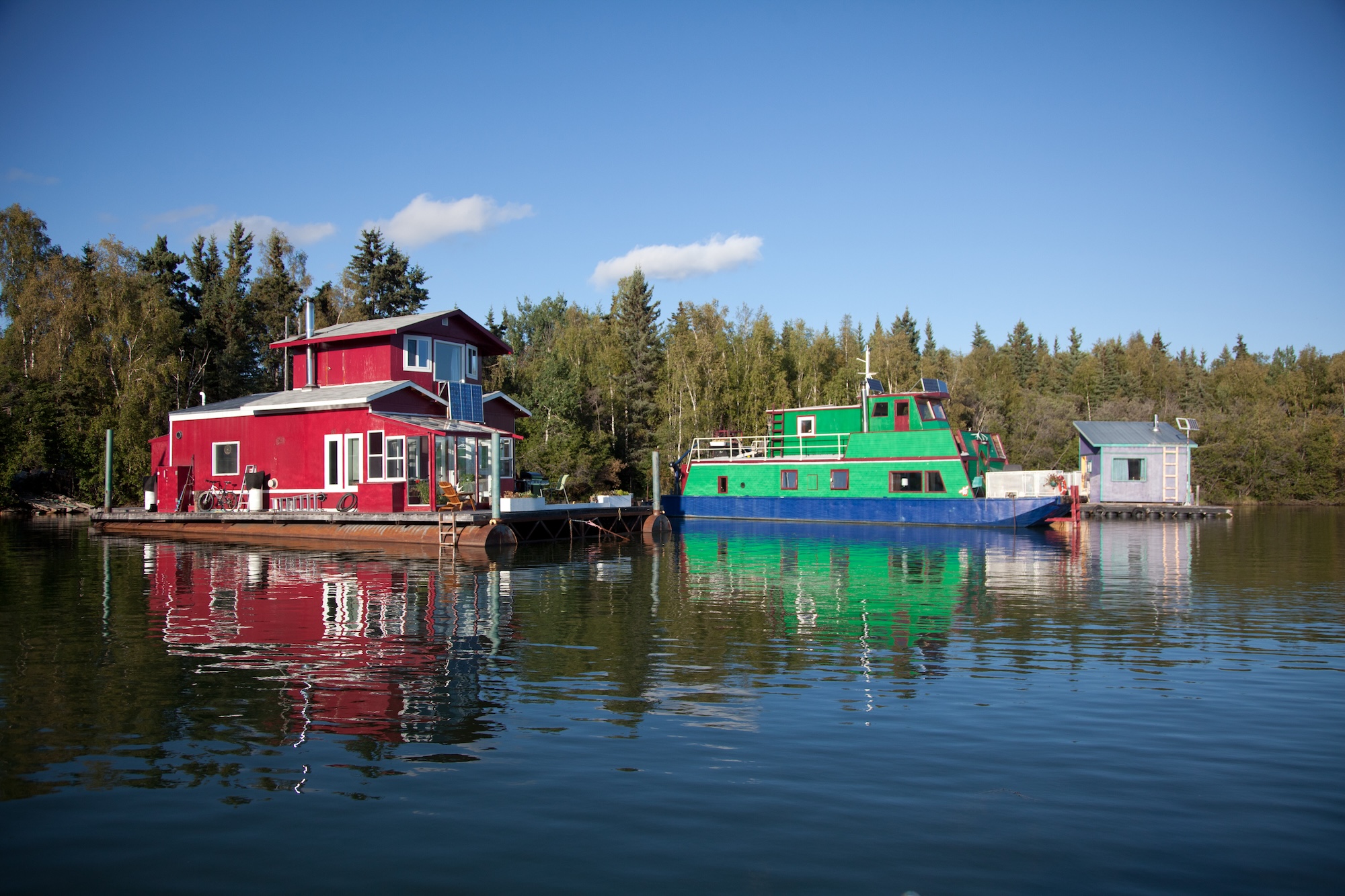 Houseboat community on the great slave lake in the Northwest territories