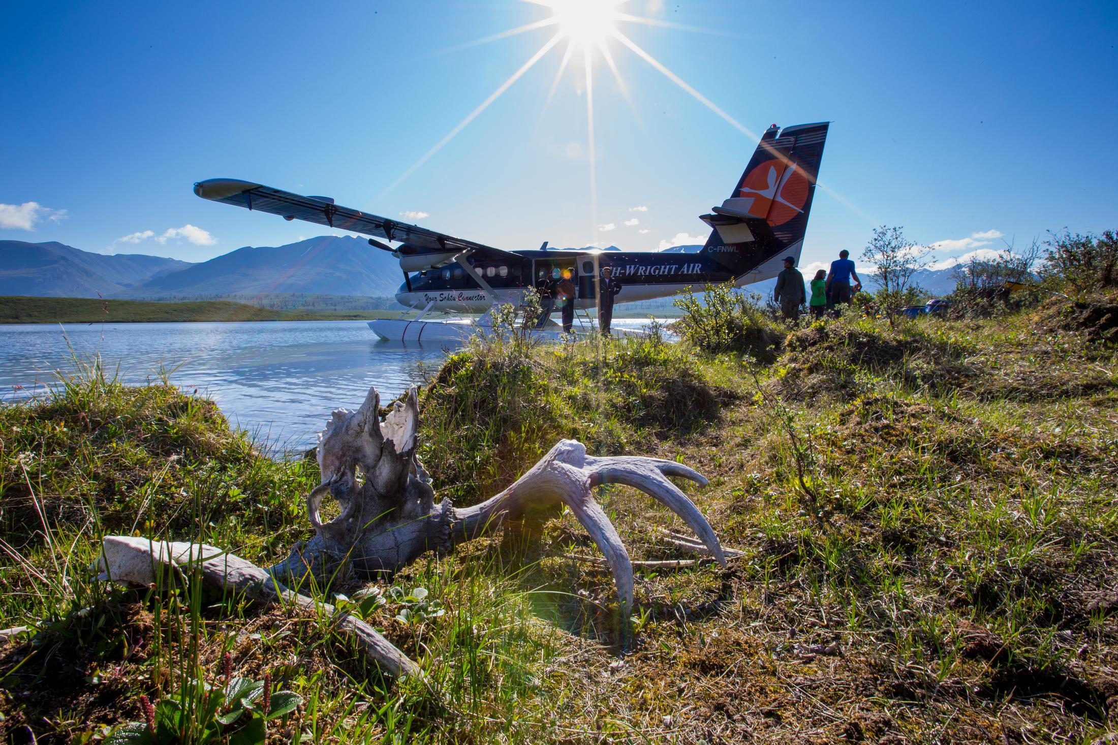 Canoe and kayaking trips int eh NWT. Flaot plane on the Broken Skull River