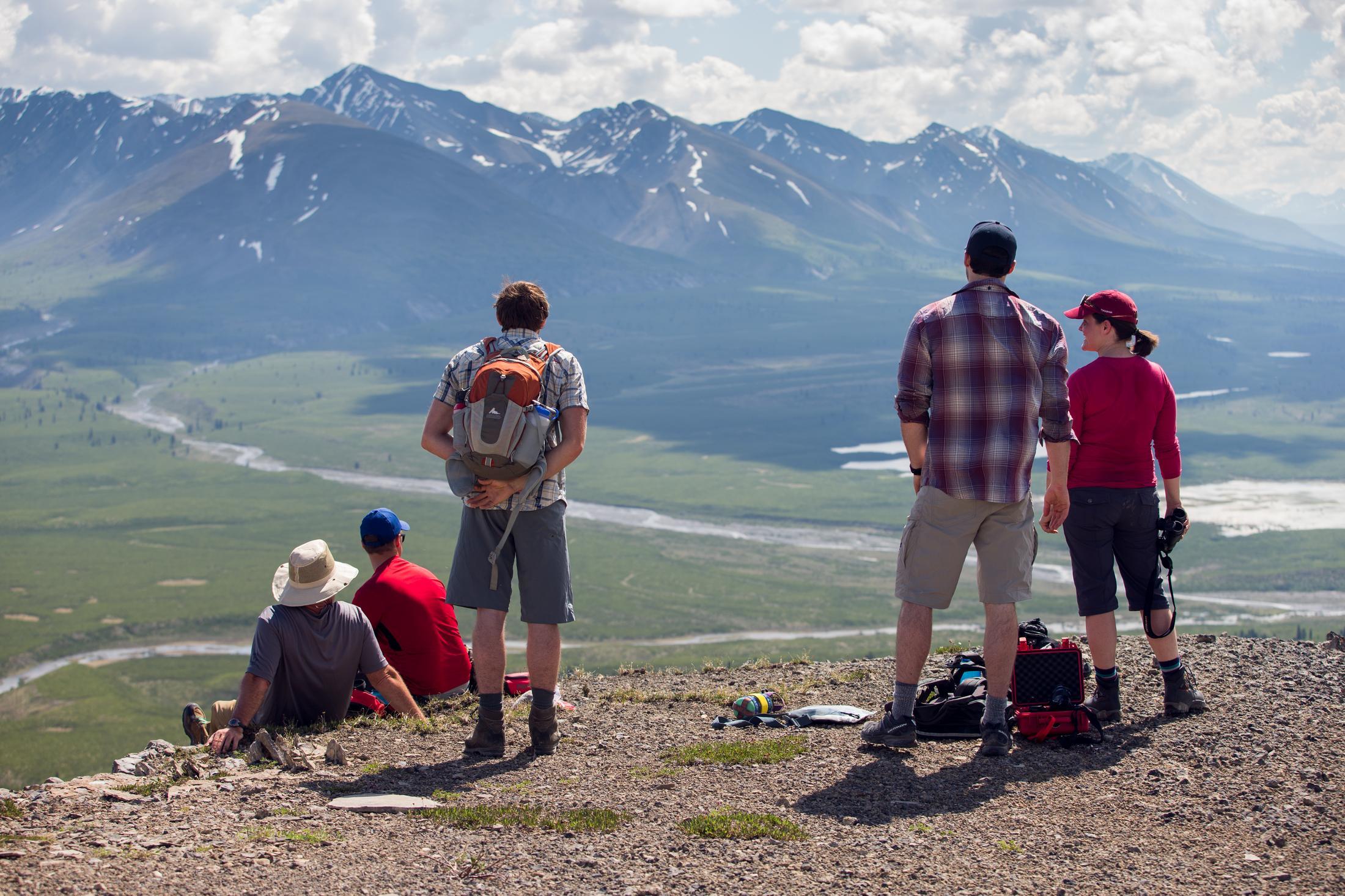 Canoe expedition on the Broken skull river int he NWT